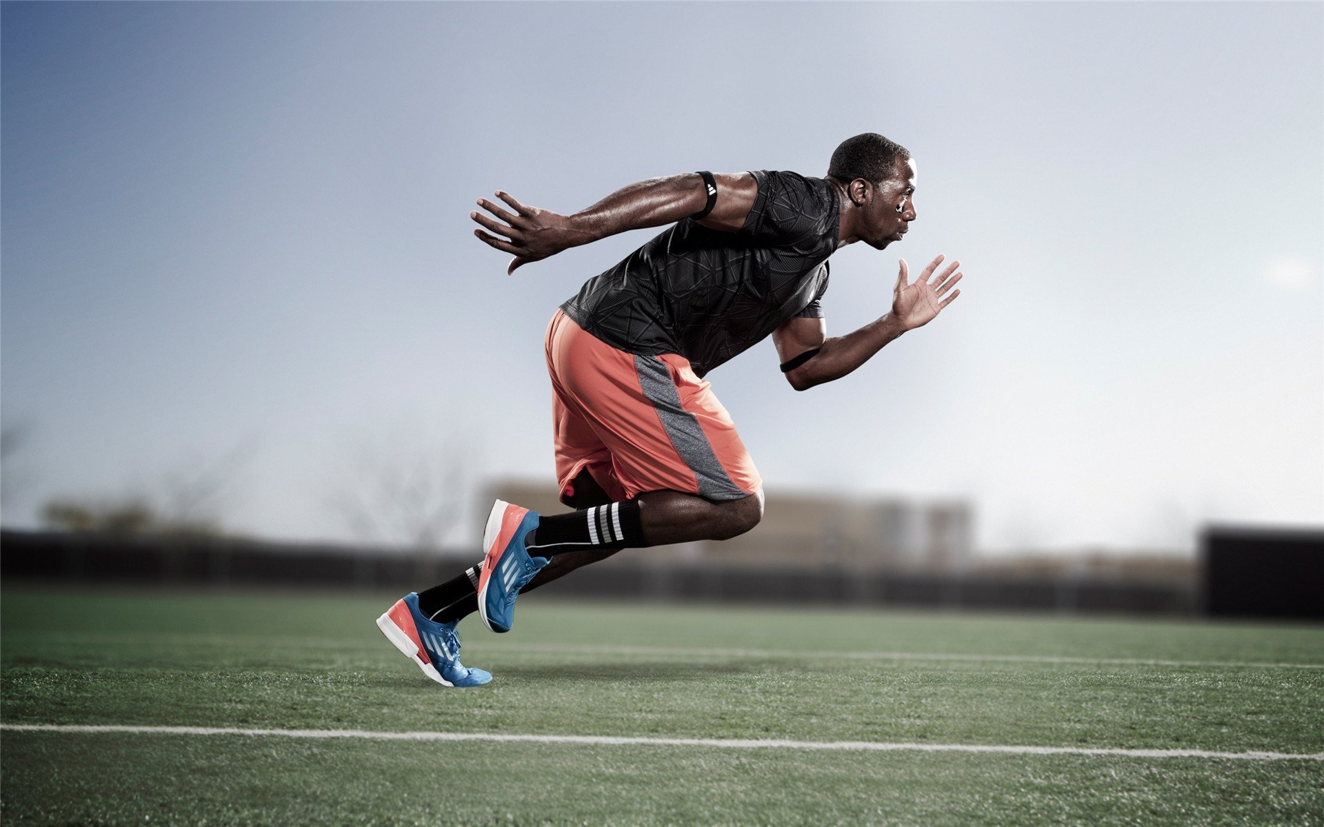 队员合作愈发默契,赢得关键战役,有关队友们的合作的说说